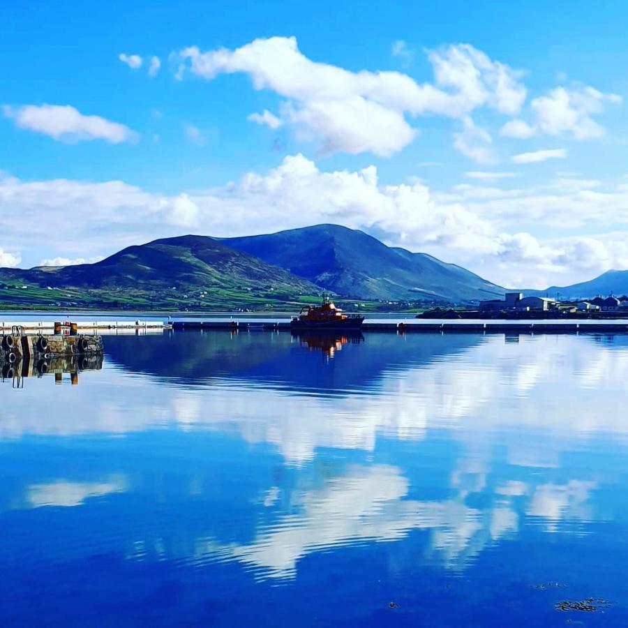 Skellig Port Accommodation - 1 Studio Bed Apartment Portmagee Bagian luar foto