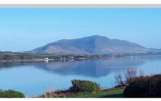 Skellig Port Accommodation - 1 Studio Bed Apartment Portmagee Bagian luar foto