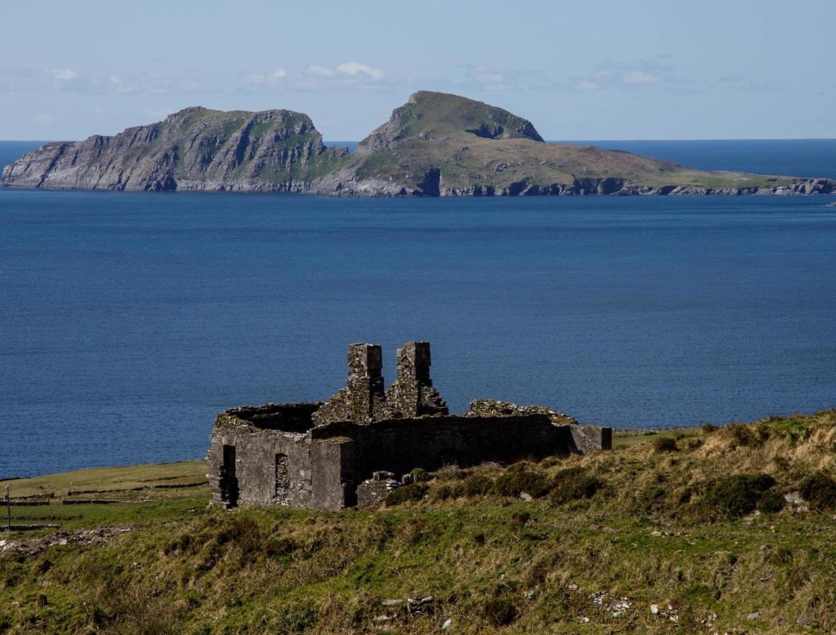 Skellig Port Accommodation - 1 Studio Bed Apartment Portmagee Bagian luar foto