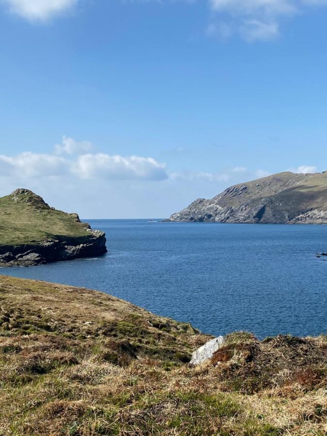Skellig Port Accommodation - 1 Studio Bed Apartment Portmagee Bagian luar foto